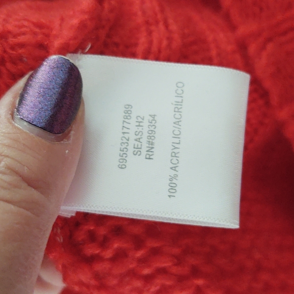 Ultra Flirt Red Love Sweater - XL - GrUC - Picture 9 of 10